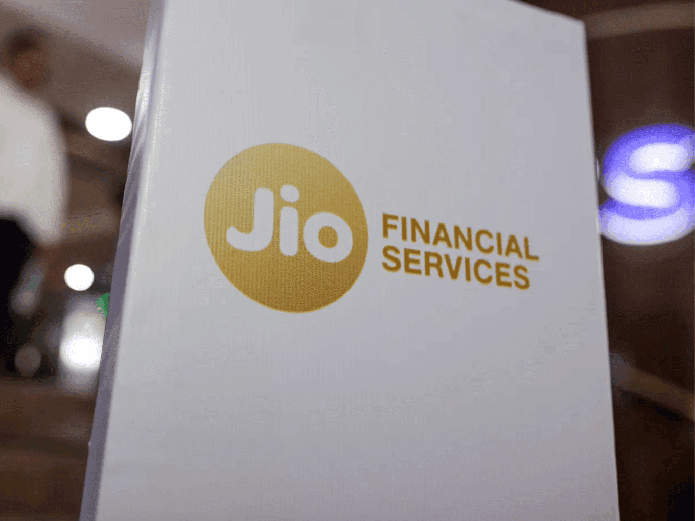 Jio-Financial-Services-feature.png