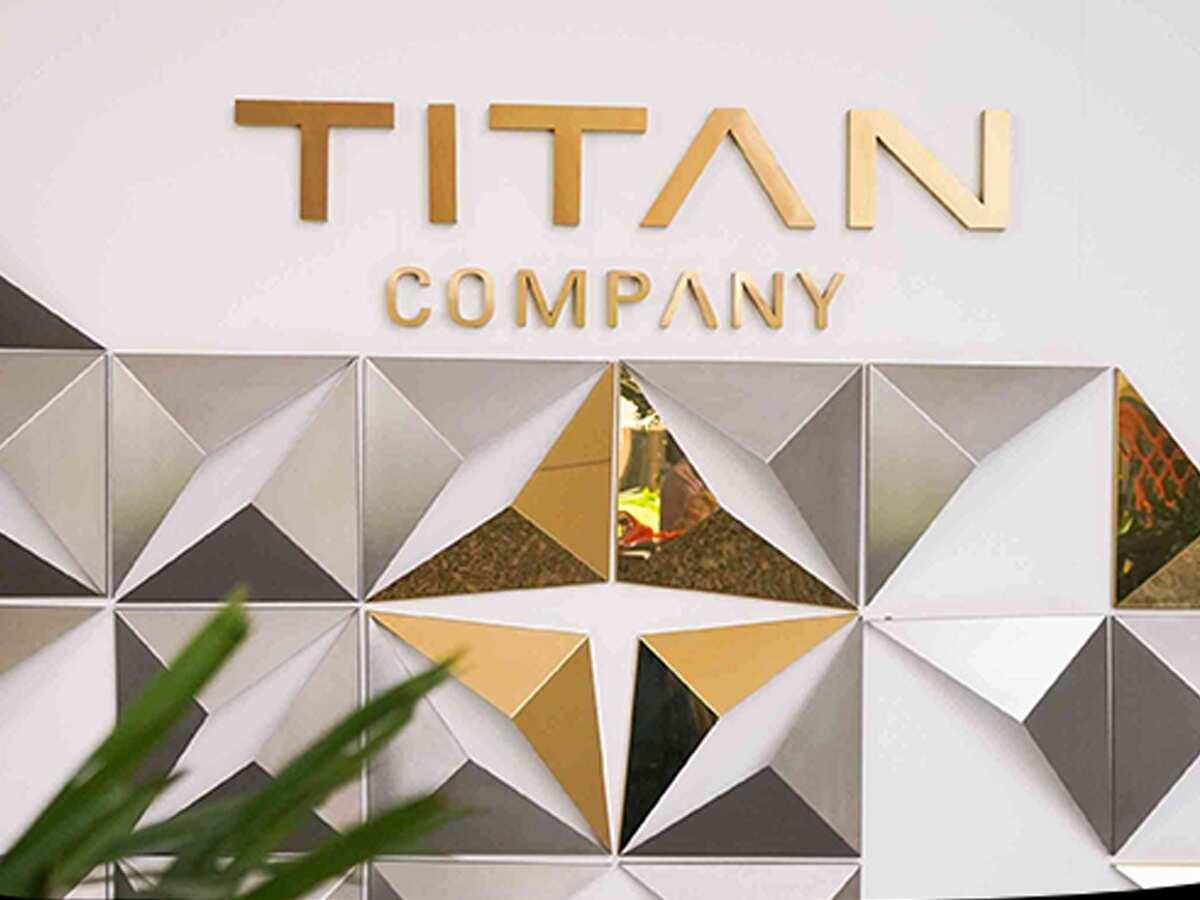 329481-titan.jpg